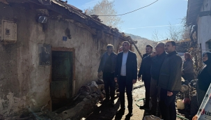 BAŞKAN ÖZTOKLU'DAN EVLERİ YANAN AİLEYE ZİYARET 