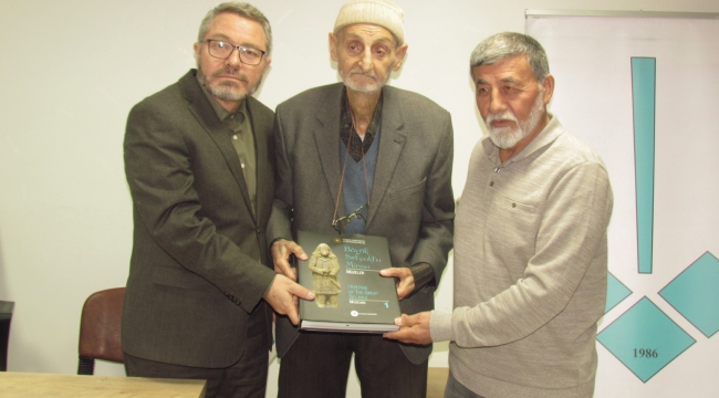 "DERVİŞ YÜGRÜK BÜYÜK BİR KÜLTÜR İŞÇİSİDİR" 