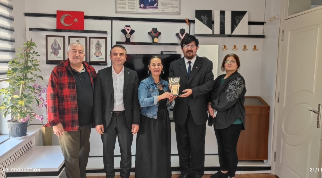 GÖNÜL GÖZÜ DERNEĞİ YILIN ÖĞRETMENİNİ SEÇTİ 