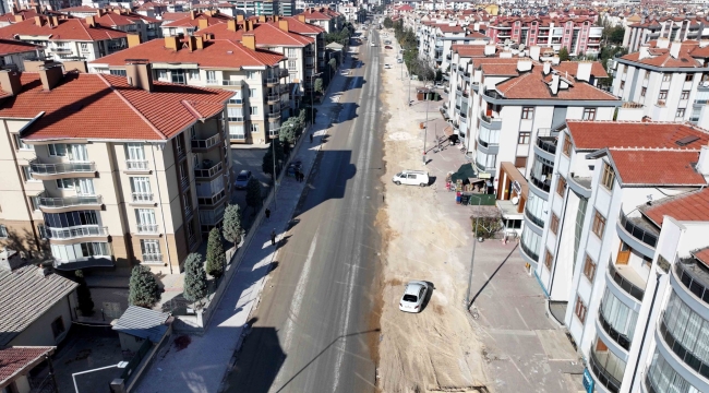 KARATAY'IN DÖRT BİR YANINDA ASFALT VE ALTYAPI ÇALIŞMASI VAR 