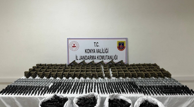 Konya'da ağaçların arasından 1.379 parça silah malzemesi ele geçirildi  