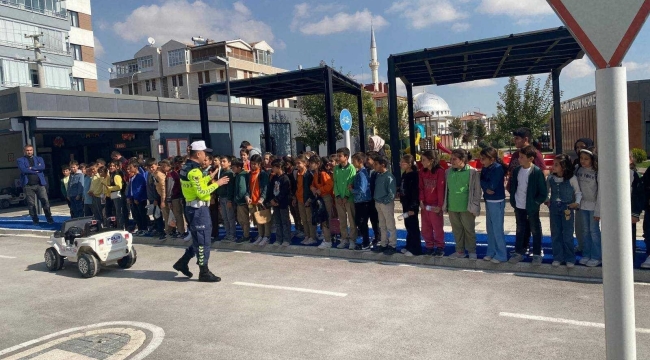 Konya'da Jandarma'dan 9 bin kişiye trafik güvenliği eğitimi 