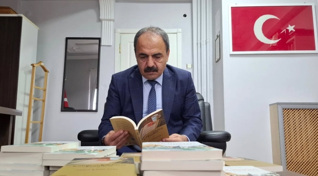 PROF. DR. ÜRÜN'DEN YUNAK OKULLARINA KİTAP ARMAĞANI 