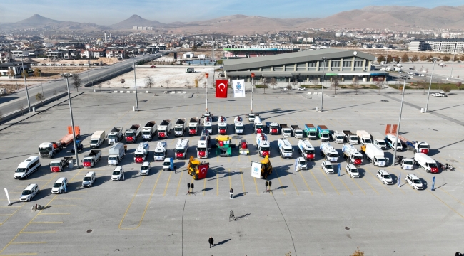 SELÇUKLU BELEDİYESİ ARAÇ FİLOSUNA 71 ARAÇ DAHA İLAVE ETTİ 