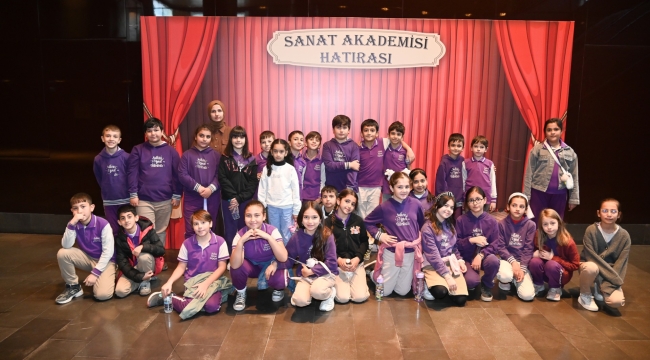 SELÇUKLU'DA ÇOCUKLARA SIFIR ATIK BİLİNCİ TİYATRO İLE KAZANDIRILIYOR 