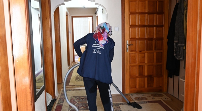 SEYDİŞEHİR BELEDİYESİ EVDE TEMİZLİK PROJESİNE ARALIKSIZ DEVAM EDİYOR 