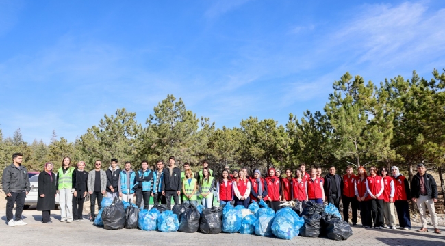 "TEMİZ MAHALLE TEMİZ SELÇUKLU ETKİNLİĞİ"NİN 16.'SI AKADEMİ MAHALLESİ'NDE GERÇEKLEŞTİ
