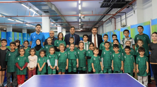 ÜNAL KARAMAN'DAN KARATAY SPOR OKULLARI'NA ZİYARET 