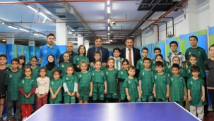 ÜNAL KARAMAN'DAN KARATAY SPOR OKULLARI'NA ZİYARET 