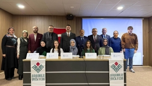 YUNAK'TA 'ANADOLU MEKTEBİ YAZAR OKUMALARI' PANELİ 