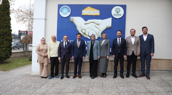 AK PARTİ GENEL BAŞKAN YARDIMCISI BELGİN UYGUR ALZHEIMER GÜNDÜZ YAŞAM MERKEZİ'Nİ ZİYARET ETTİ 