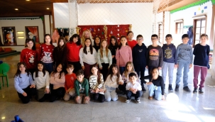 AKŞEHİR BELEDİYESİ YARATICI DRAMA ATÖLYELERİNDE YENİ YIL COŞKUSU! 