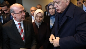 BAŞKAN PEKYATIRMACI, TÜRKLERİN MİRASI PROJESİNİN İLK 4 CİLDİNİ CUMHURBAŞKANI ERDOĞAN'A TAKDİM ETTİ 