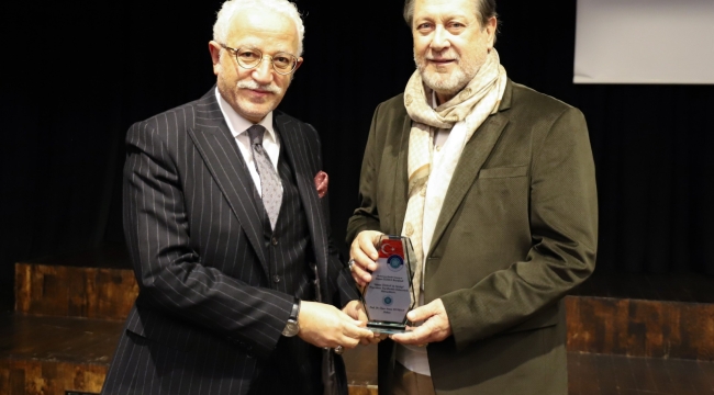 Devlet Sanatçısı Ahmet Özhan, NEÜ'de Öğrencilerle Buluştu 