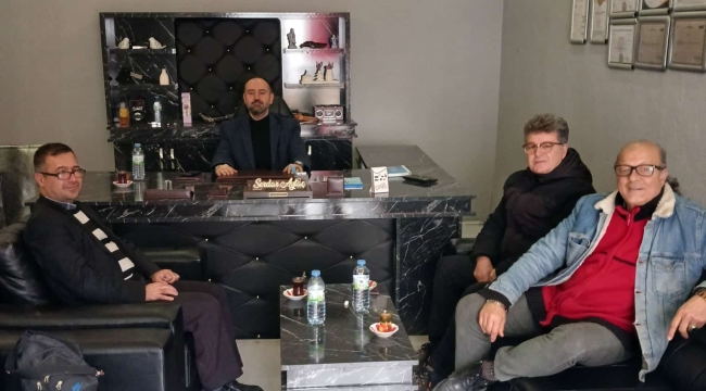 Görmeyenleri Koruma Derneği'nden Anahtar Parti'ye Ziyaret 