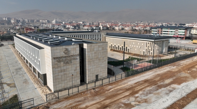 SELÇUKLU VİZYONUYLA EĞİTİM YATIRIMLARI 2025'TE DE HIZ KESMEDİ 