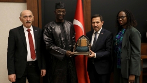 SENEGAL ANKARA BÜYÜKELÇİSİ DİOP'TAN BAŞKAN KILCA'YA ZİYARET 
