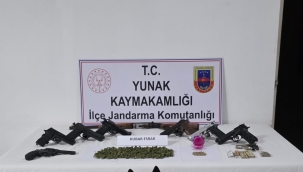 YUNAK'DA UYUŞTURUCU OPERASYONU'NDA 3 GÖZALTI 