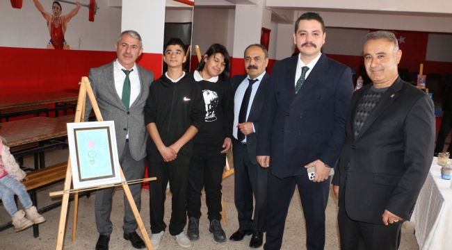 YUNAK'TA ENGELSİZ SANAT SERGİSİ 