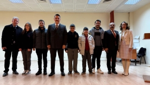 YUNAK'TA 'HAYDİ BİL BAKALIM' YARIŞMASI BİRİNCİSİ TURGUT ORTAOKULU 