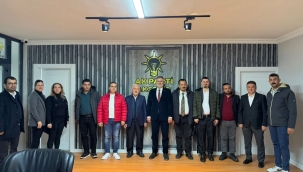 Ak Parti Akşehir Teşkilatı Basınla Kahvaltıda Buluştu 