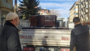 AKŞEHİR'DE İHTİYAÇ SAHİBİ AİLELERE SOBA YARDIMI 