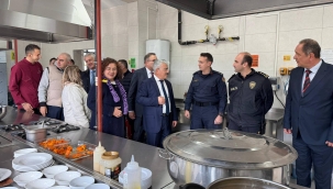 AKŞEHİR KAYMAKAMI DR. MUSTAFA YİĞİT'TEN OKULLARA ZİYARET 