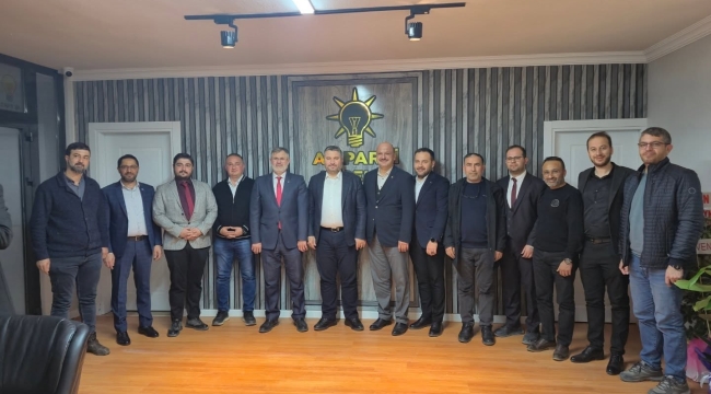 Bakan Yardımcısı Oruç Baba İnan'dan AK Parti Akşehir'e ziyaret 