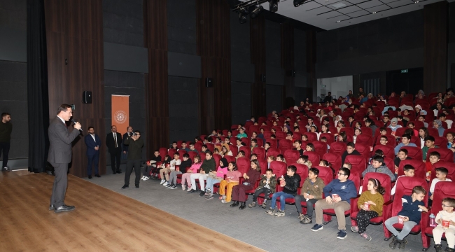 BAŞKAN KILCA ÖĞRENCİLERİN MUTLULUĞUNA ORTAK OLDU 