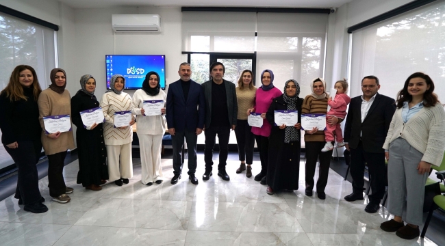 DOSD MERAM'DA ÖZEL ANNELERE ÖZEL PROGRAM 