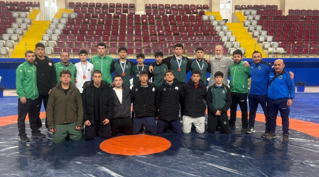 KARATAY'IN GÜREŞ TAKIMI U17 TÜRKİYE ŞAMPİYONASI YOLUNDA 