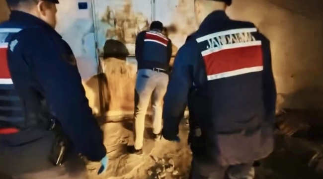 Konya dahil 23 ilde Jandarma tarafından 6 milyon uyuşturucu hap ele geçirildi 