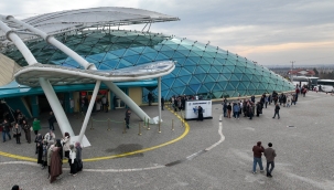 KONYA TROPİKAL KELEBEK BAHÇESİ 2025'TE 603 BİN, TOPLAMDA 4 MİLYON 136 BİN 888 ZİYARETÇİYİ AĞIRLADI 