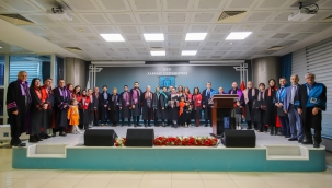 KTO KARATAY ÜNİVERSİTESİ'NDE AKADEMİK TEŞVİK ÖDÜL TÖRENİ VE CÜBBE GİYME PROGRAMI DÜZENLENDİ 