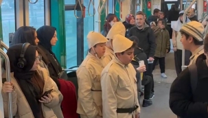 Özel Envar Kolejinden tramvayda duygulu anma 