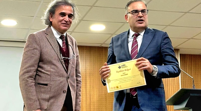 Yazar Bülent Keskin; Kuvayı Milliye Şehri Akşehir'i Anlattı. 