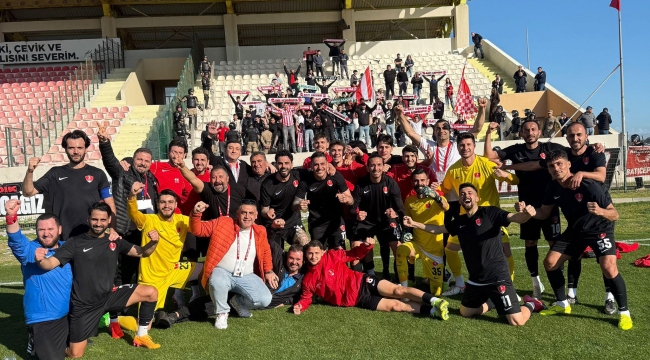 1922 Akşehir Spor Lider Manavgat'ı  2 -1 Yendi 
