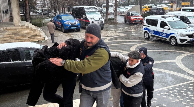 Akşehir'de Sahte Altın Operasyonu: 3 Şüpheli Suçüstü Yakalandı 