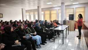 Akşehir Halk Eğitim Merkezinden Bilinçsiz Antibiyotik Kullanımına Yönelik Bilgilendirme Faaliyeti 