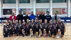 BAHÇELİEVLER ORTAOKULU KIZ BASKETBOL TAKIMI KONYA ŞAMPİYONU 
