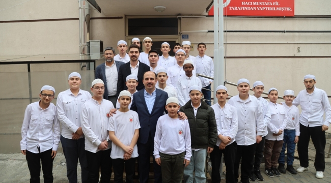 BAŞKAN ALTAY EĞİTİMİNE DEVAM EDEN HAFIZ ADAYLARI İÇİN EĞİTİM DESTEĞİ BAŞVURULARININ BAŞLADIĞINI AÇIKLADI 