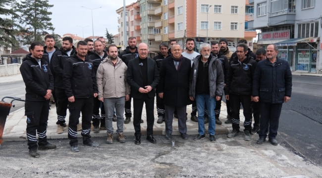 GAZİ BULVARI'NDA 350 METRELİK HAT YENİLENDİ 
