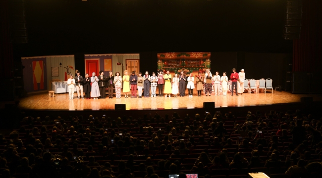 "GENÇ PALDIR GÜLDÜR ŞOV" SANATSEVERLERDEN TAM NOT ALDI 