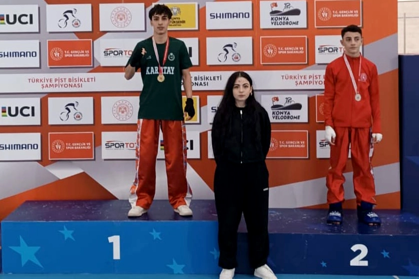 Karataylı sporcular kick boksta gururlandırdı