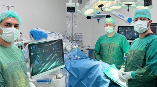 Selçuk Üniversitesi'nde Robotik Cerrahi Devrimi 