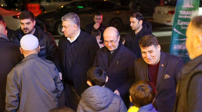 SELÇUKLU'DA RAMAZAN BEREKETİ İLK TERAVİHLE BAŞLADI 