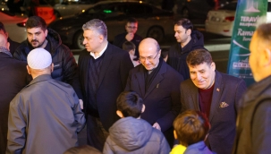 SELÇUKLU'DA RAMAZAN BEREKETİ İLK TERAVİHLE BAŞLADI 