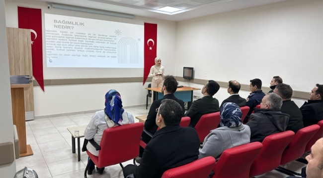 Tuzlukçu'da "Sigarayı Bırakma Günü" Kapsamında Farkındalık Programı Düzenlendi 