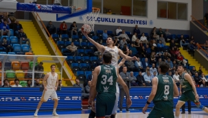 BÜYÜKŞEHİR TARAFTARI ÖNÜNDE FARKA KOŞTU 