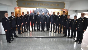 Emniyet Teşkilatında Bayram Coşkusu: İl Emniyet Müdürü Maksut Yüksek Personelle Bayramlaştı 